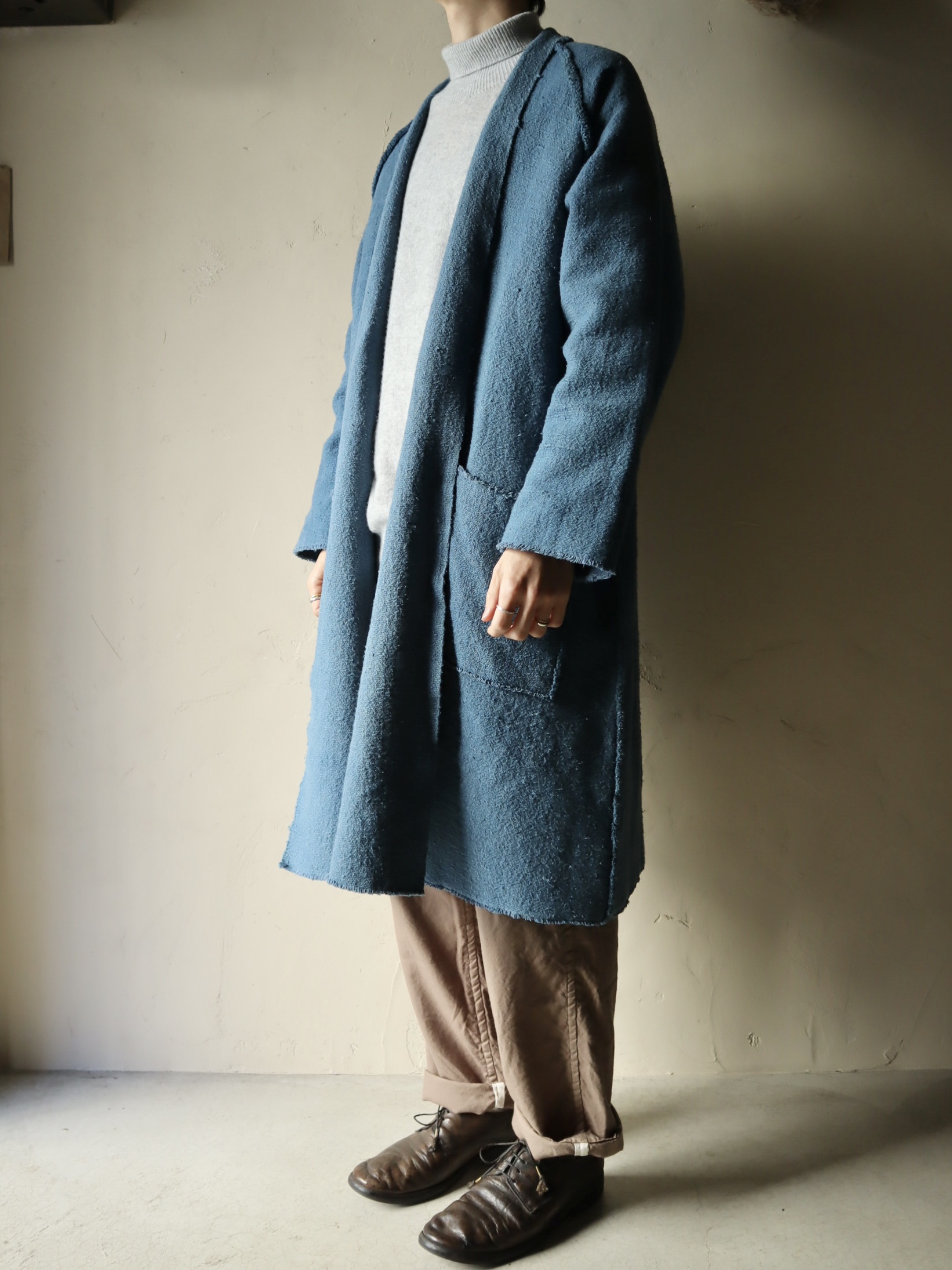 OCガラ紡コート 藍×胡桃（UNISEX） −CT14-C 草木染め−
