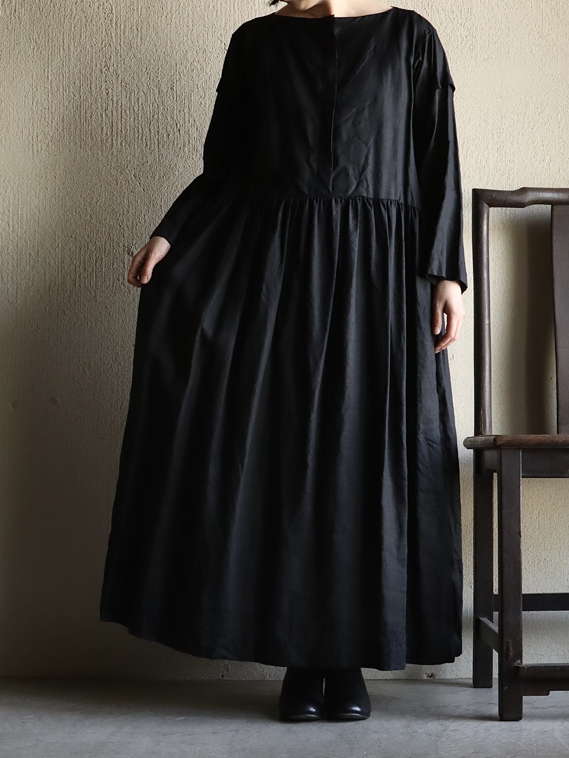 アーミッシュローブ (Black) −LINEN CAMBRIC− | mienisi